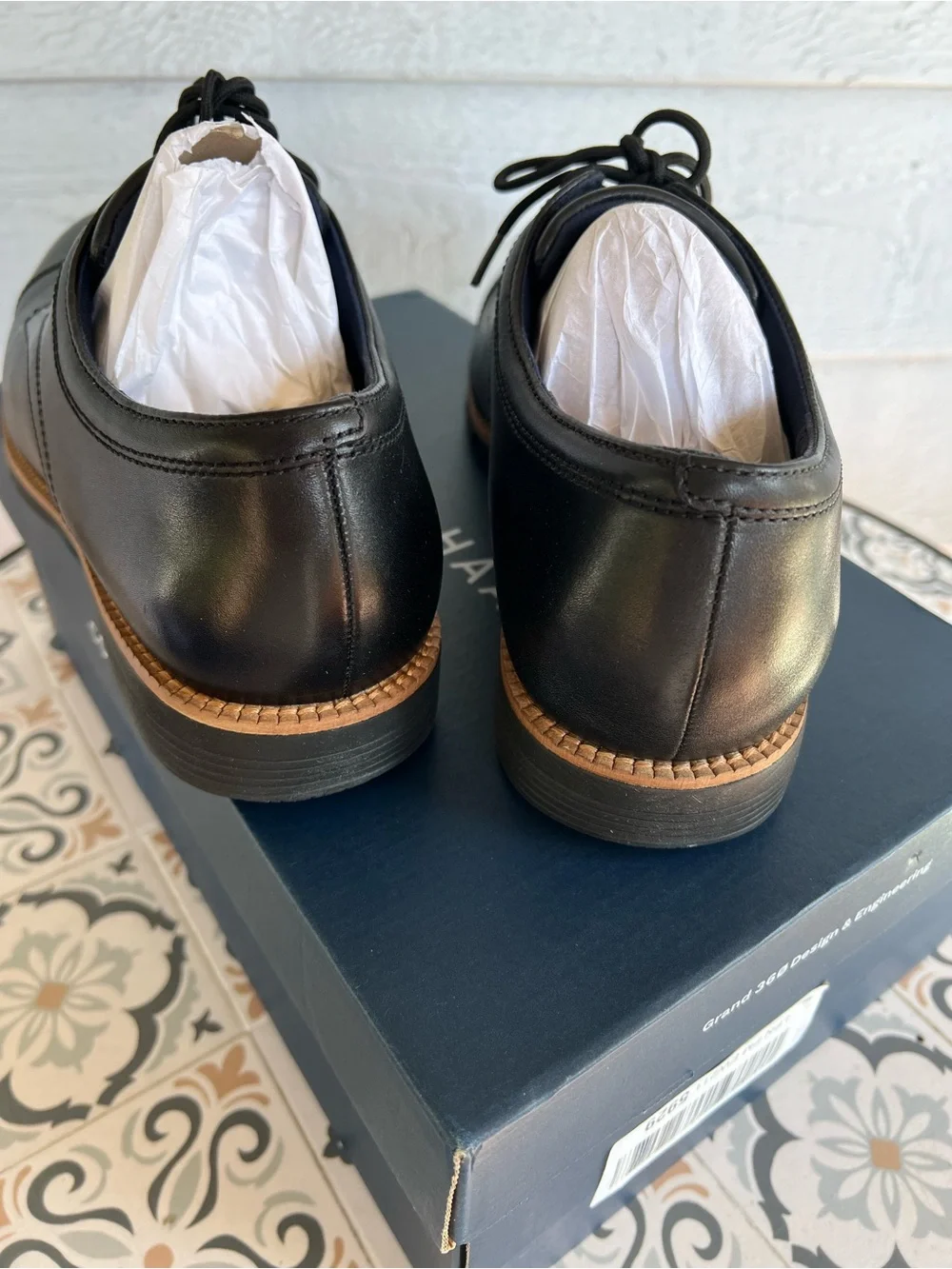 Cole Haan Black Leather Cap Toe Oxford with Natural Welt